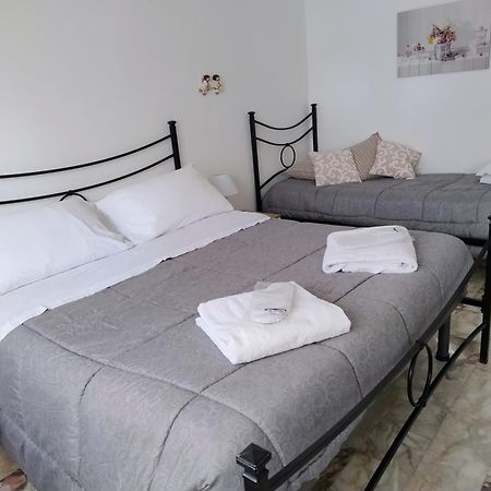 Bilocale Climatizzato A 850M Dalla Spiaggia Casa Katia Marina di Massa Buitenkant foto